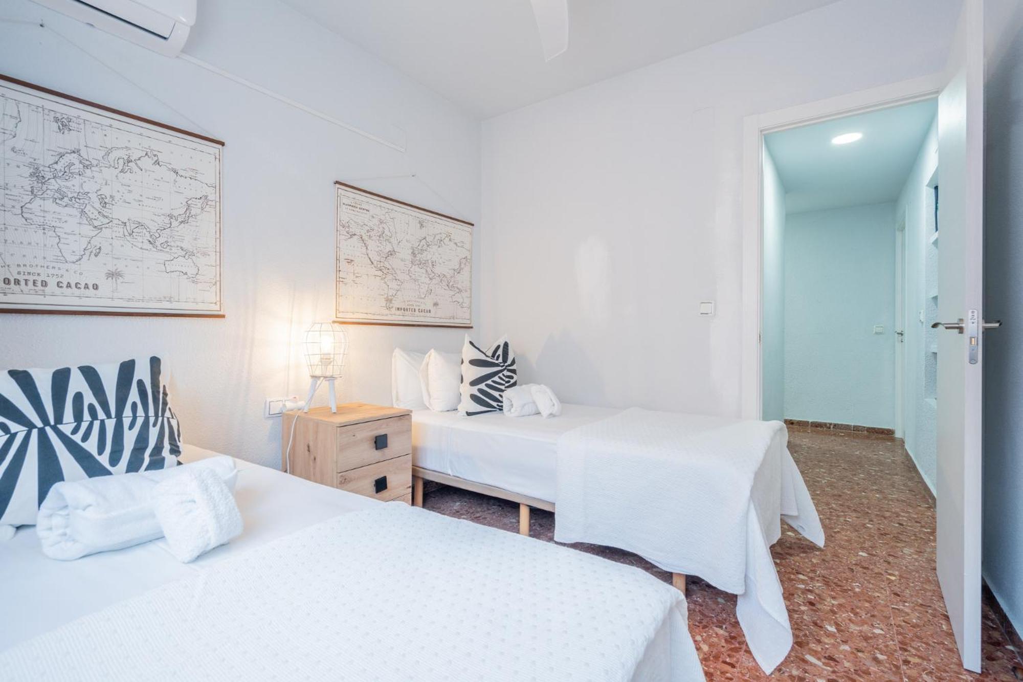 Apartamento Familiar En Avenida Del Puerto Valencia Buitenkant foto