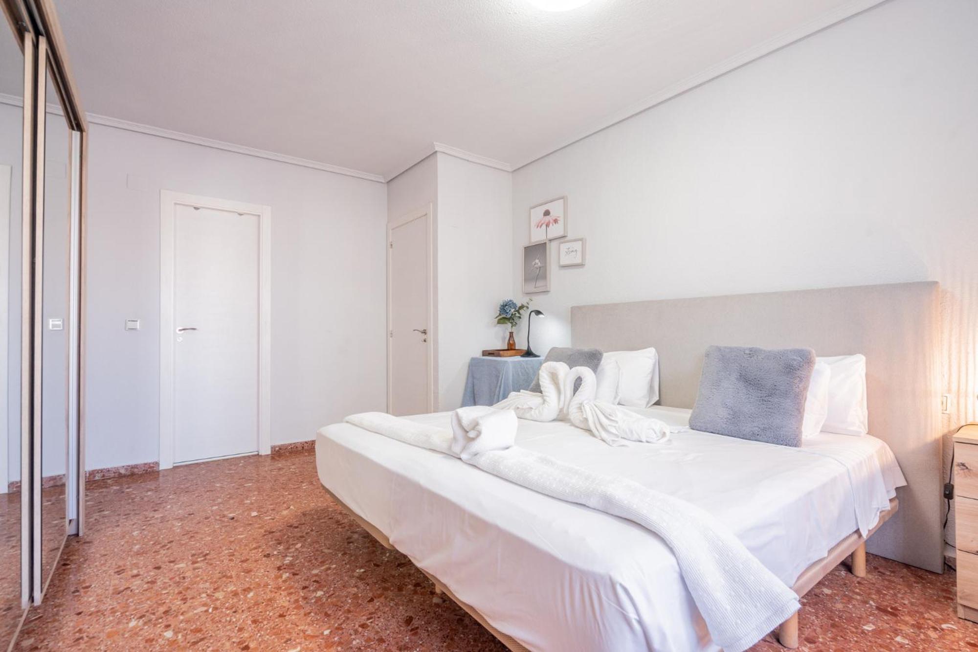 Apartamento Familiar En Avenida Del Puerto Valencia Buitenkant foto