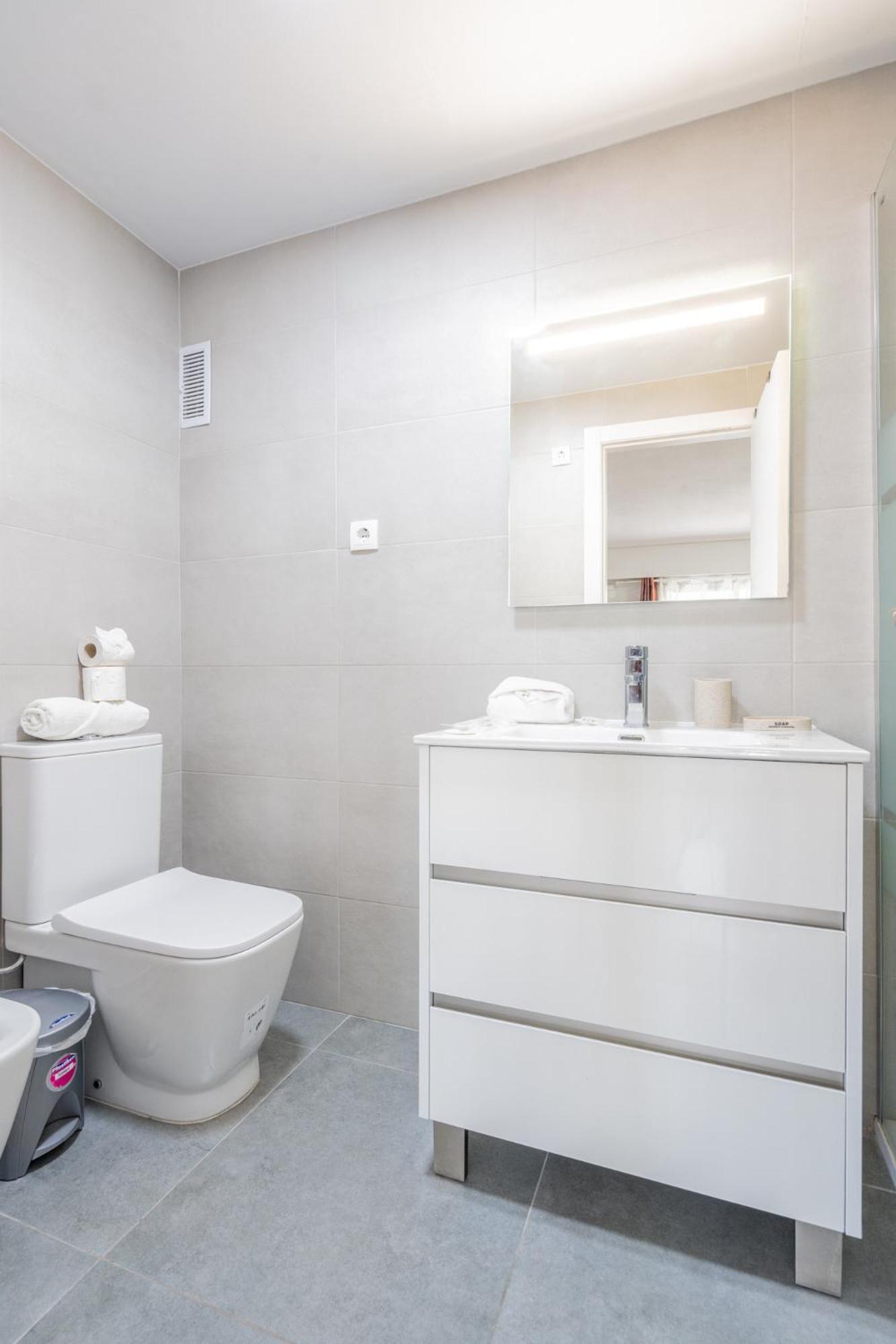 Apartamento Familiar En Avenida Del Puerto Valencia Buitenkant foto