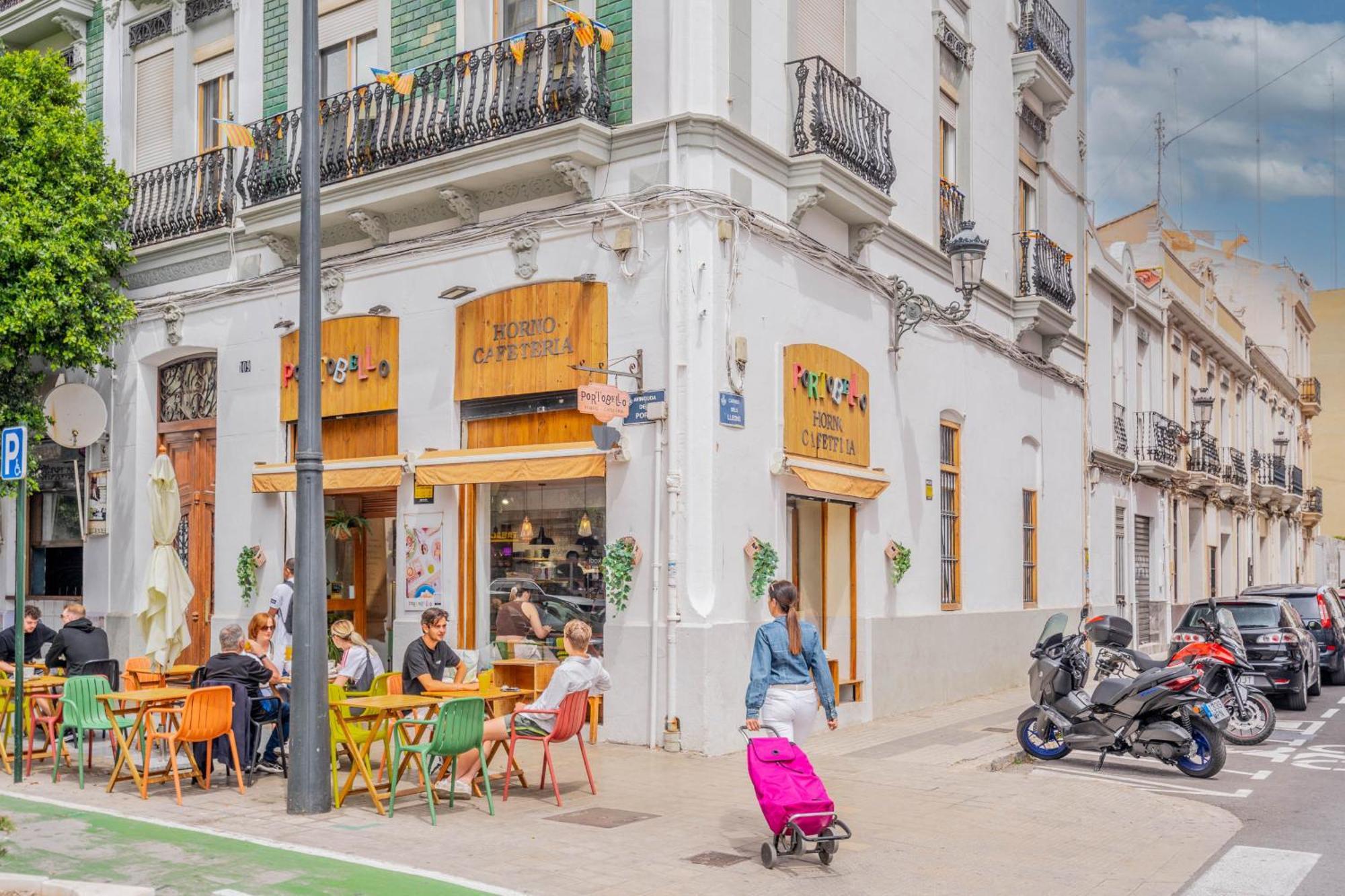 Apartamento Familiar En Avenida Del Puerto Valencia Buitenkant foto