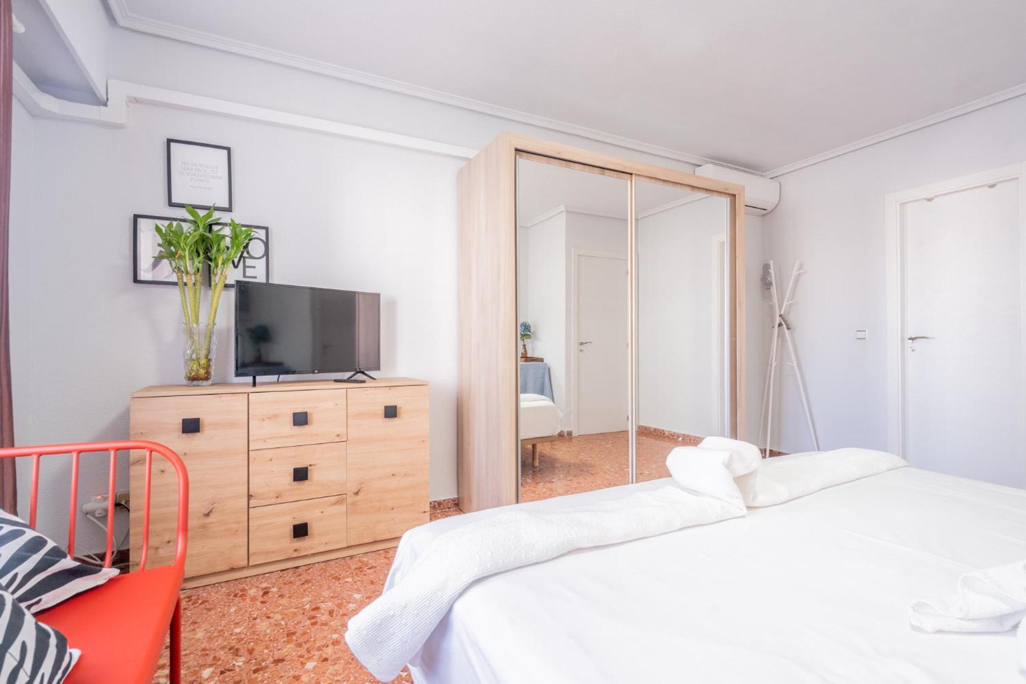 Apartamento Familiar En Avenida Del Puerto Valencia Buitenkant foto